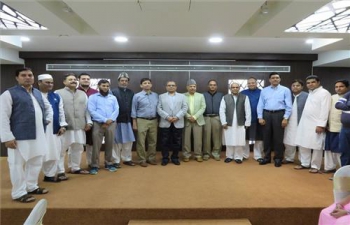 Ambassador was the Chief Guest at Iftar, hosted by Jamia Milia Islamia University Alumni in Oman on 2nd June 2017.