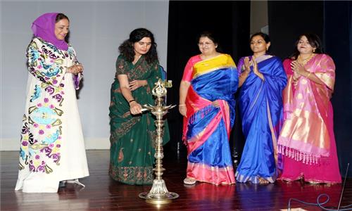 Embassy celebrated International Womens Day on 8th March 2017 at Embassy Auditorium, which was attended by over 300 Indian and Omani Women from all walks of life. Ten Indian women were honoured for their exceptional achievements in fields such as Art, Education, Social Welfare, Literature, Medicine, Yoga and Business.
