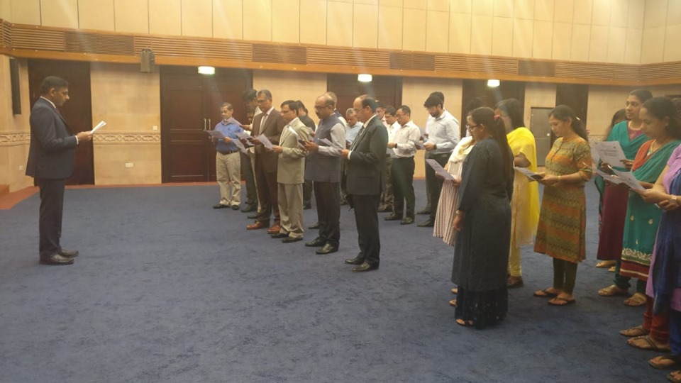 Ambassador administered the integrity pledge to all the officers and staff if the Embassy on the occasion of Vigilance Awareness Week.