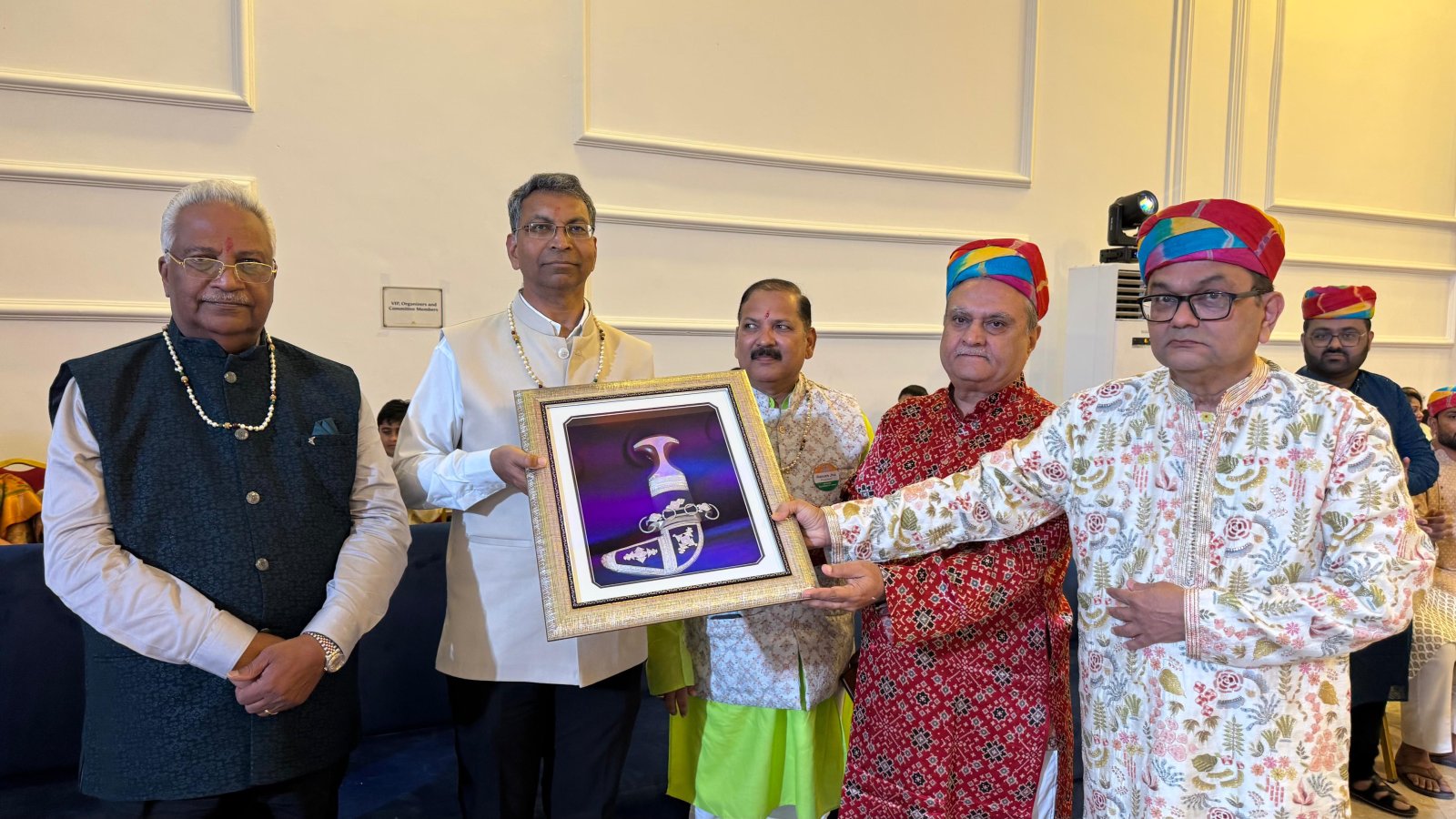 Ambassador Prashant Pise joined the Navratri celebrations organised by Indian Social Club, Salalah