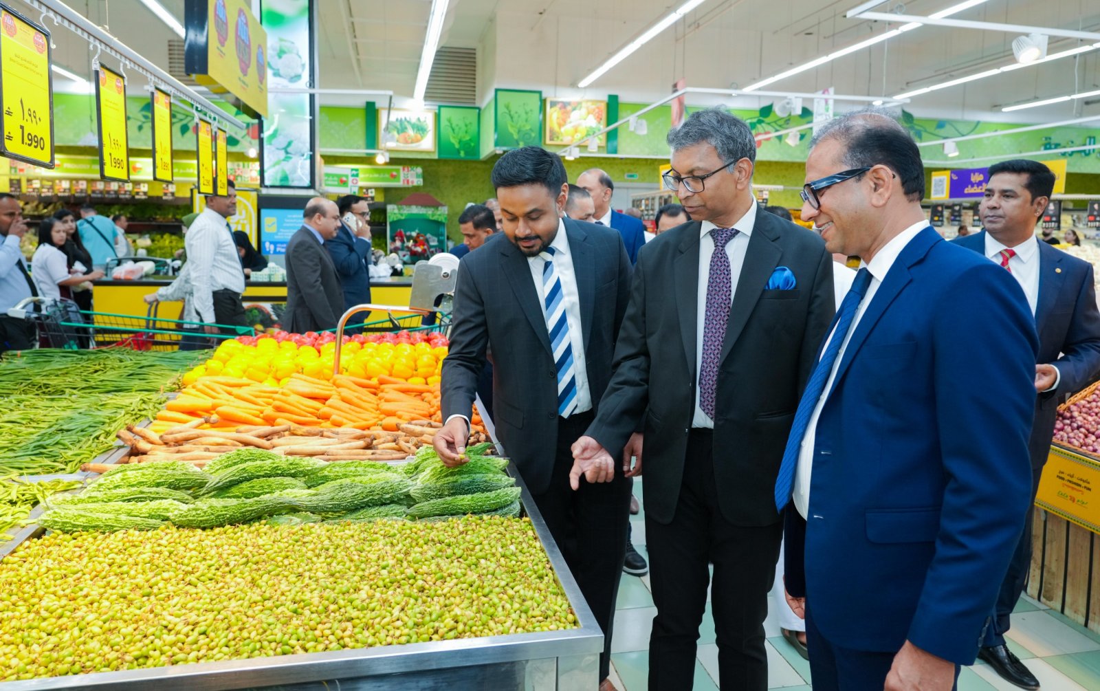 Ambassador Prashant Pise inaugurated the “India Utsav” celebrations at LuLu Hypermarket
