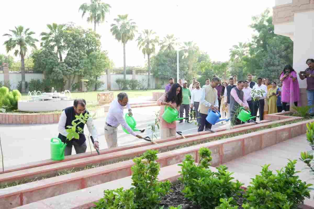 Embody the spirit of 'Swachhata Hi Seva' and remind us that cleanliness is a collective responsibility.