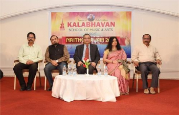 Ambassador and Mrs. Sushma Pandey graced the Annual Day Festival of Kalabhavan Muscat on 26th May 2017
