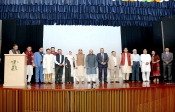 Ambassador was the Chief Guest at a Urdu Hindi Poetry Evening organized by Urdu Wing of Indian Social Club, Oman on 18th September 2017 at Embassy Auditorium.