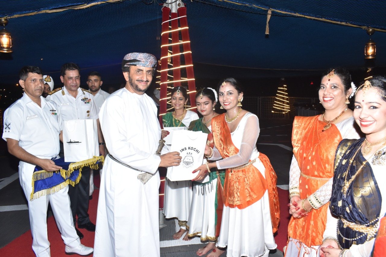 A unique Twin-Deck reception was hosted onboard INS Chennai & Kochi to commemorate Azaadi Ka Amrit Mahotsav